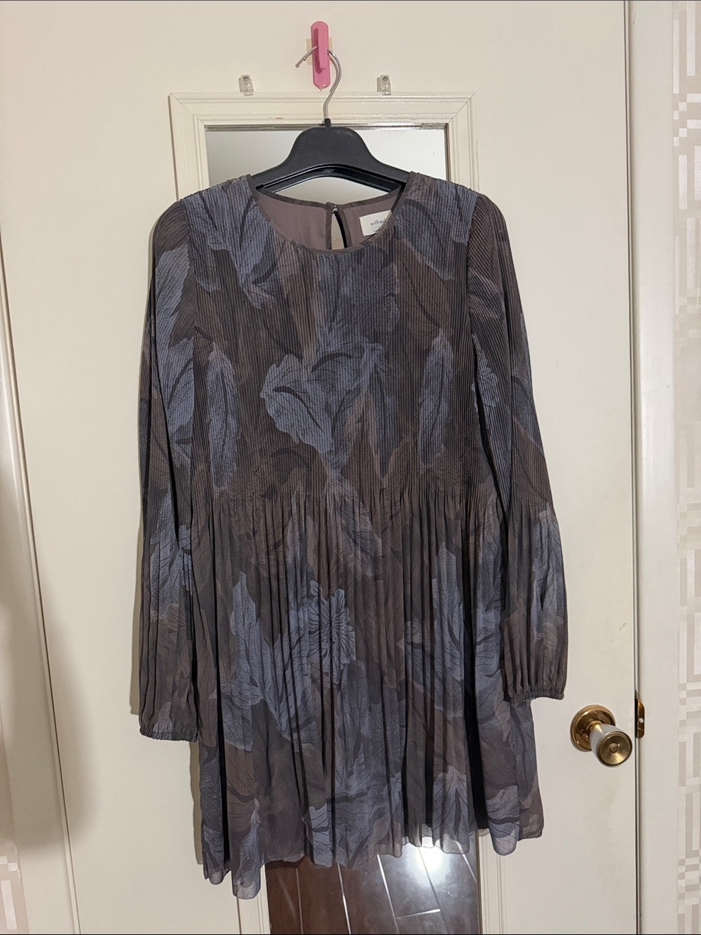 Wilfred Floral Pleated Long-Sleeve Dress in Gray and Blue